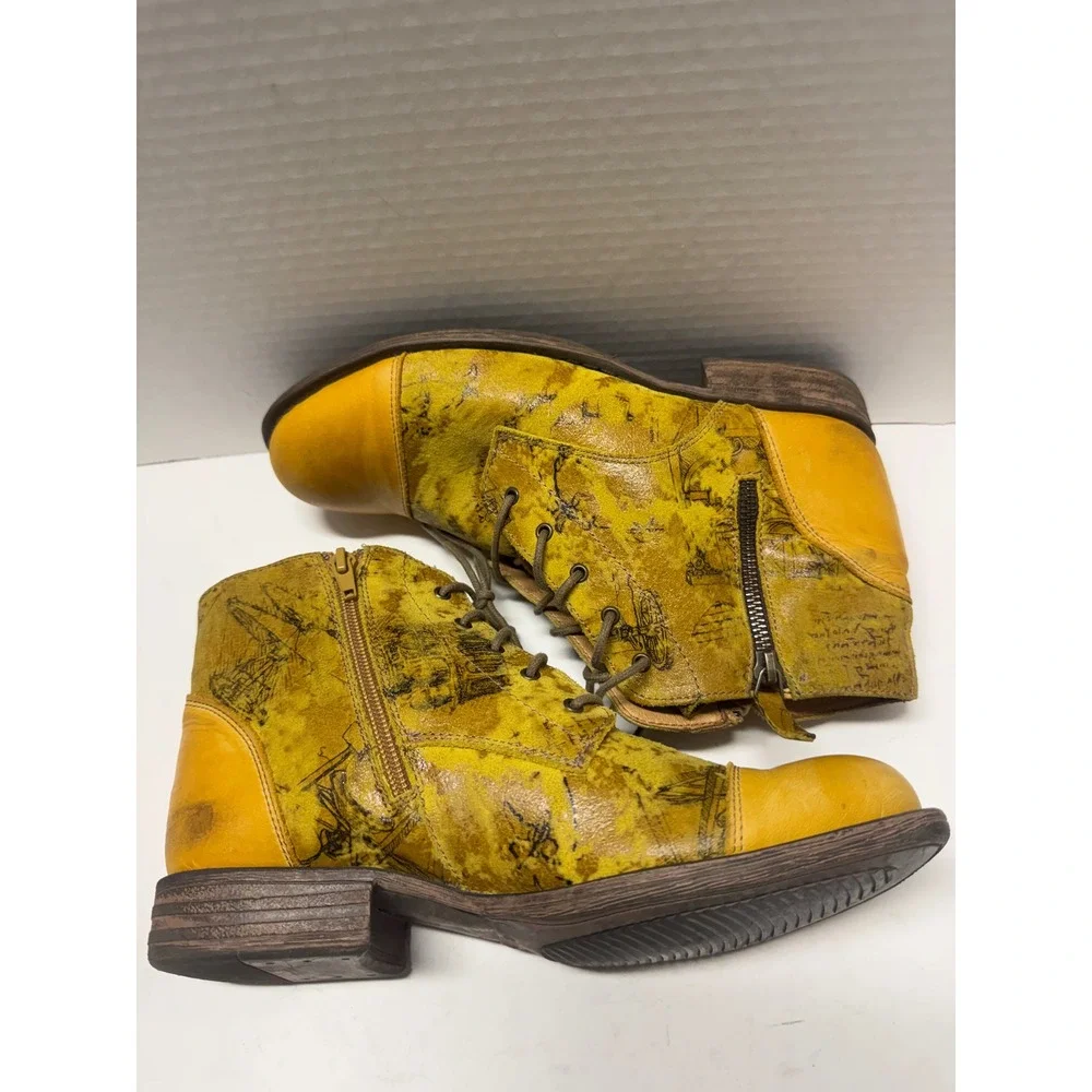 Portofino Yellow Leather Distressed Script Ankle Boots Size 39 8.5 Lace Up Zip